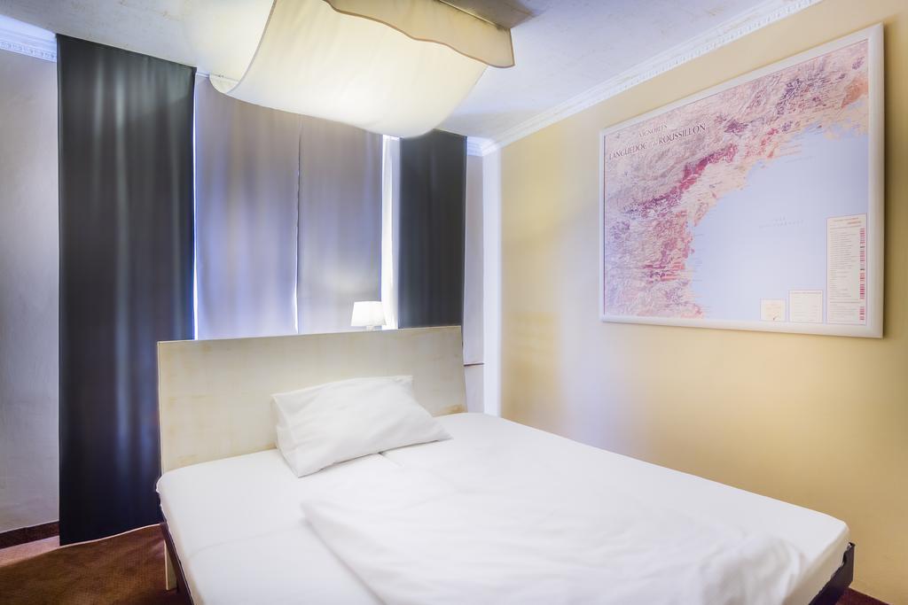 St. Tropez 4* Прага